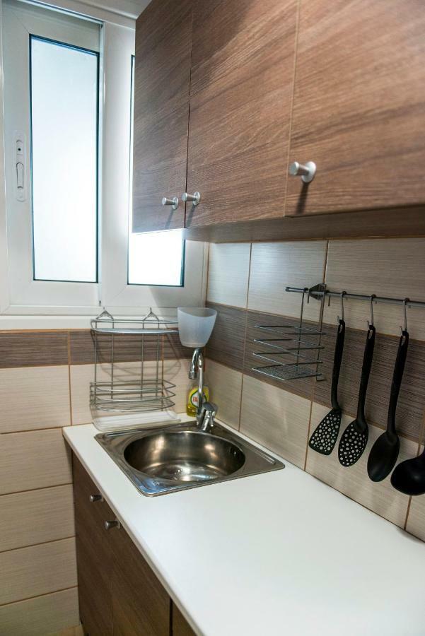 Athenshub - Across Metro Station Apartment Luaran gambar